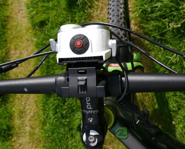 LED Lenser XEO19R handlebar mount2